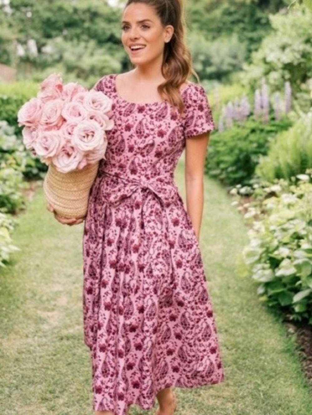 GAL MEETS GLAM Hallie Floral Dress